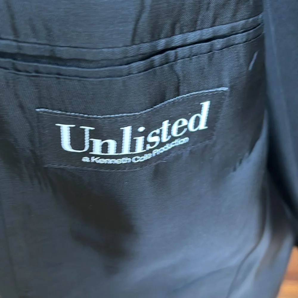 Men’s suit jacket and pants - Picture 2 of 6